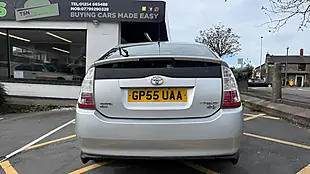 Used 2005 Toyota Prius Spirit Silver - Interior and Exterior details 12