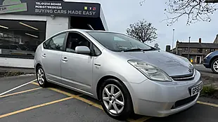 Used 2005 Toyota Prius Spirit Silver - Interior and Exterior details 8