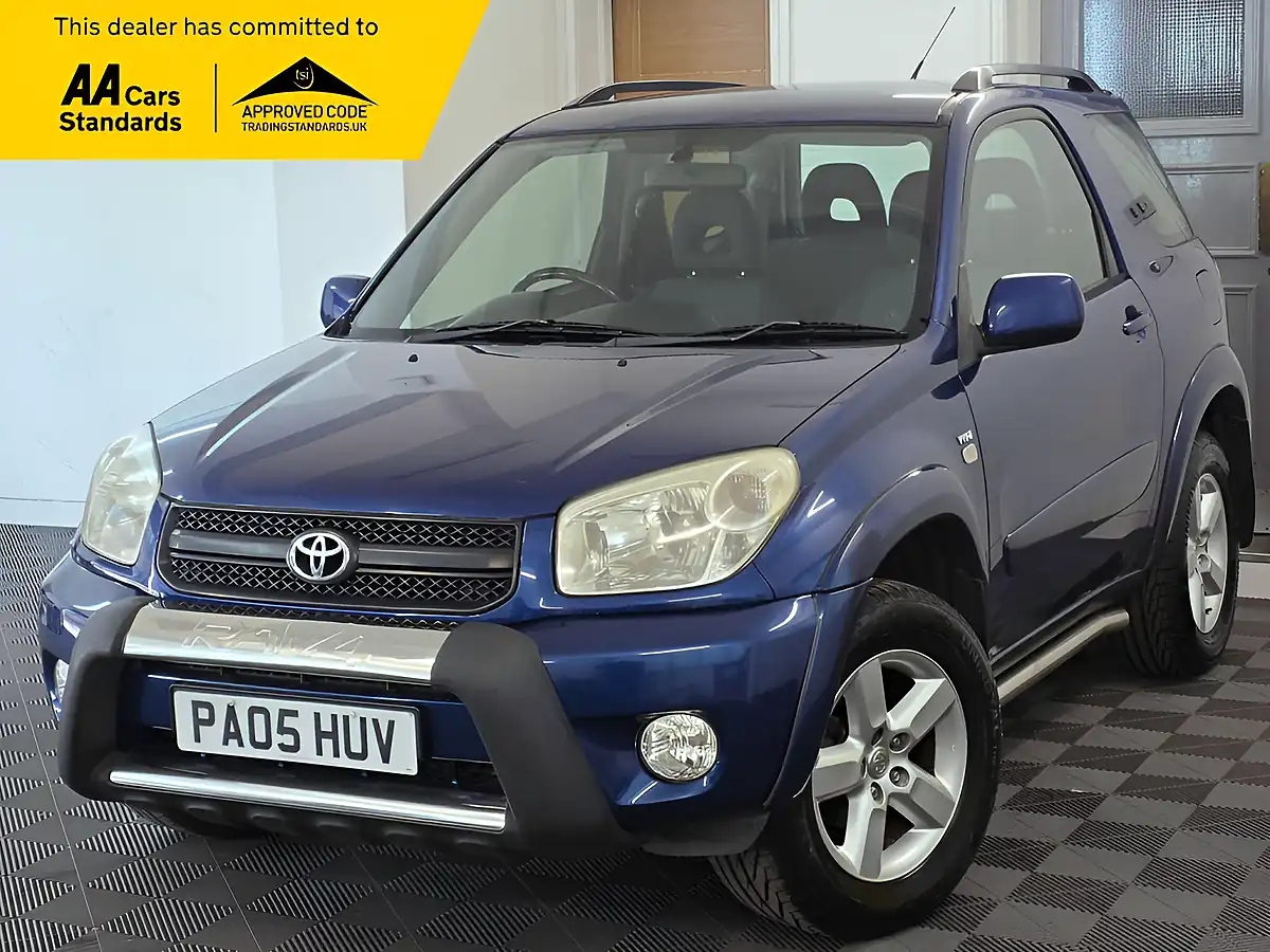 Used 2005 Toyota RAV4 XT3 Blue - Front View