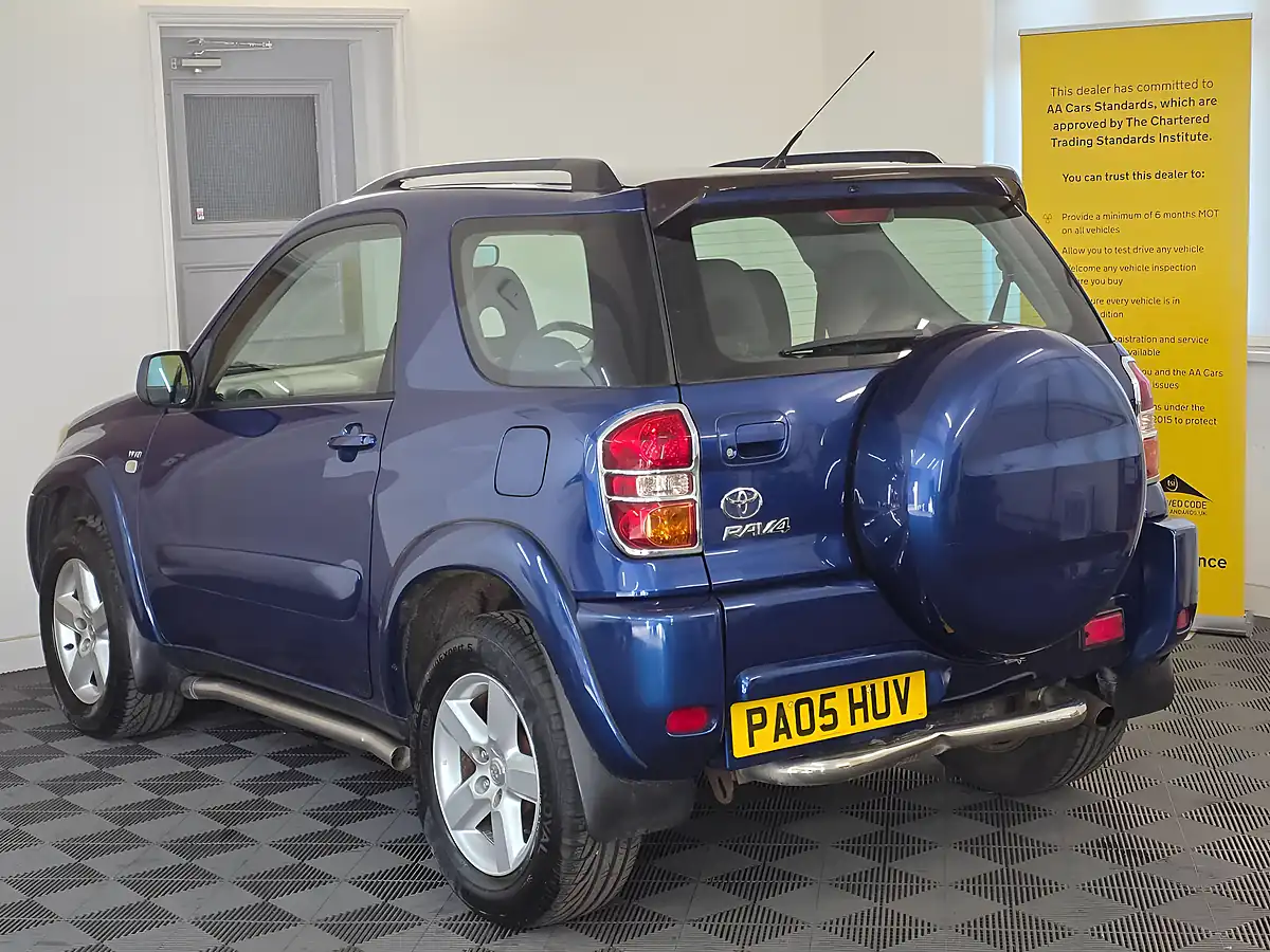 Used 2005 Toyota RAV4 XT3 Blue - Interior and Exterior details 6