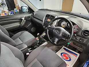 Used 2005 Toyota RAV4 XT3 Blue - Interior and Exterior details 7