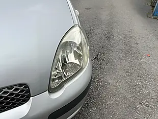 Used 2005 Toyota Yaris T2 Silver - Interior and Exterior details 13