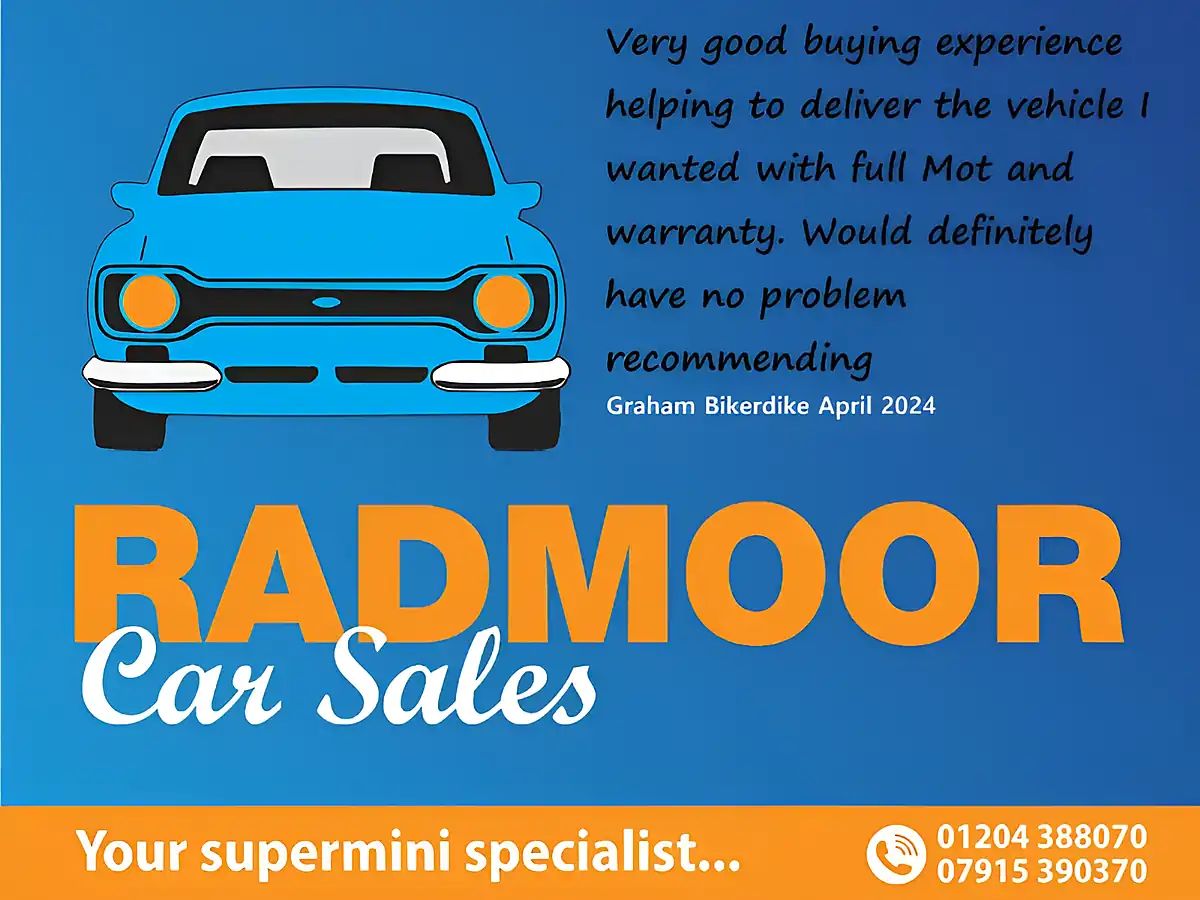 Used 2005 Toyota Yaris T2 Silver - Interior and Exterior details 14