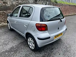 Used 2005 Toyota Yaris T3 Silver - Interior and Exterior details 5
