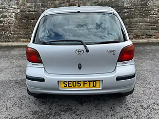 Used 2005 Toyota Yaris T3 Silver - Interior and Exterior details 6