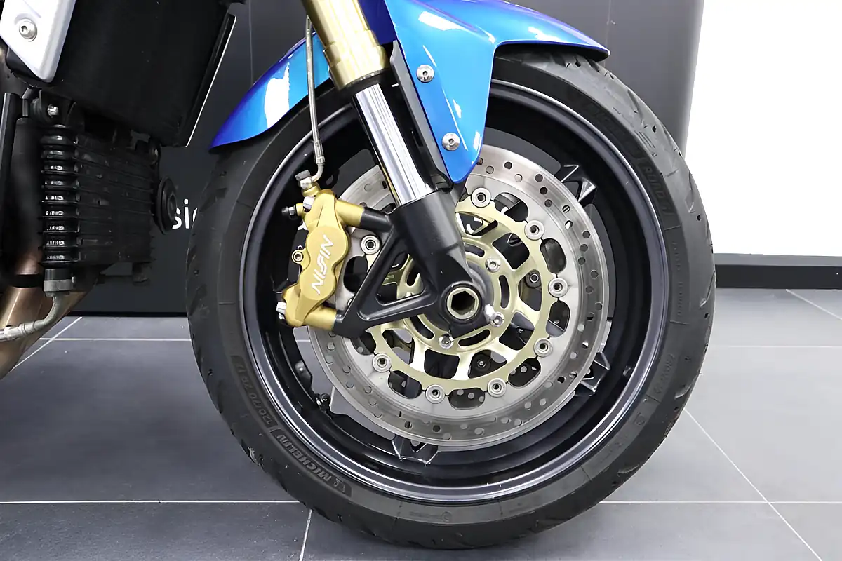 Used 2005 Triumph Speed Triple Blue - Interior and Exterior details 10