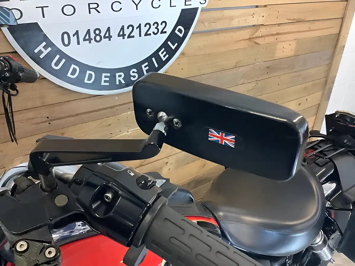 Used 2005 Triumph Speedmaster Black - Interior and Exterior details 13