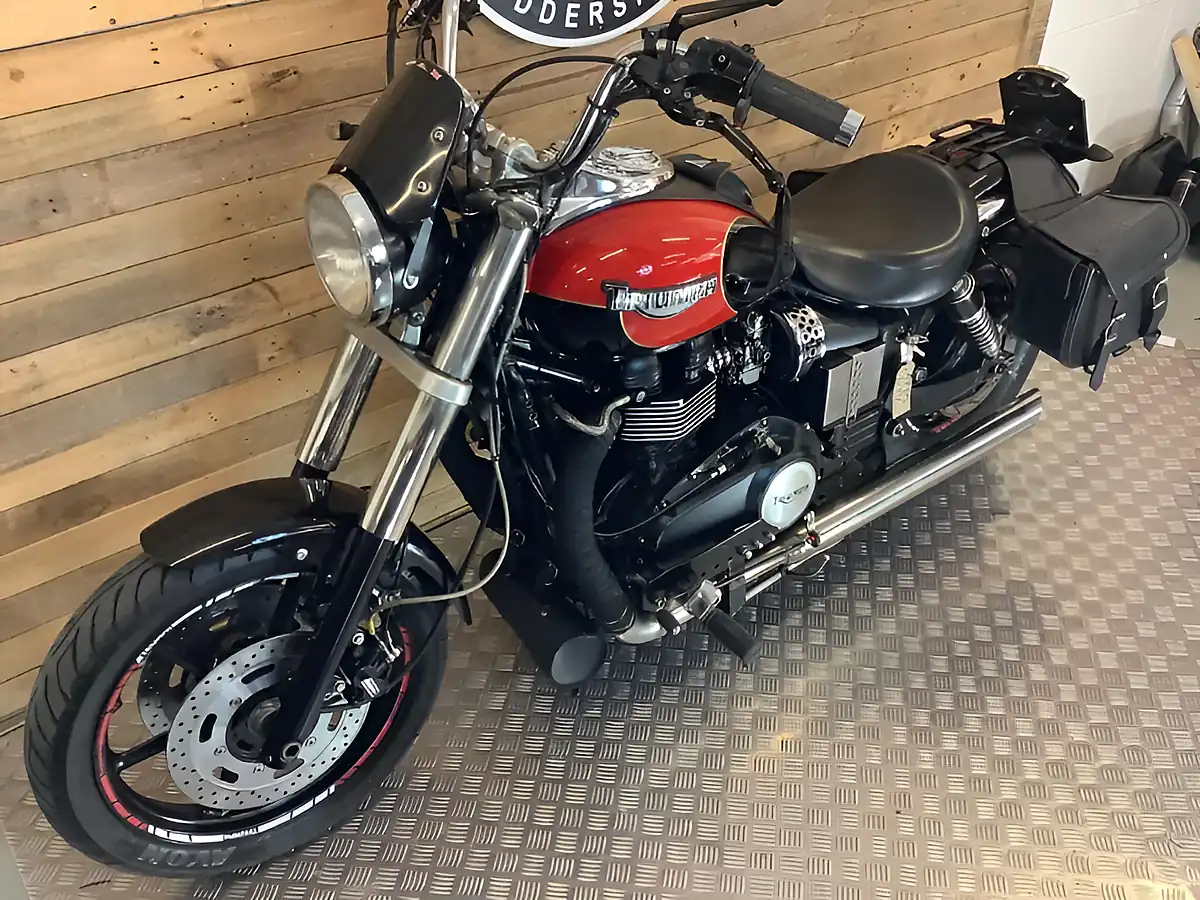 Used 2005 Triumph Speedmaster Black - Interior and Exterior details 3