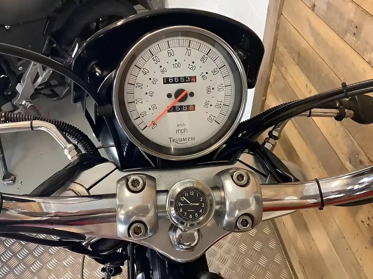 Used 2005 Triumph Speedmaster Black - Interior and Exterior details 6
