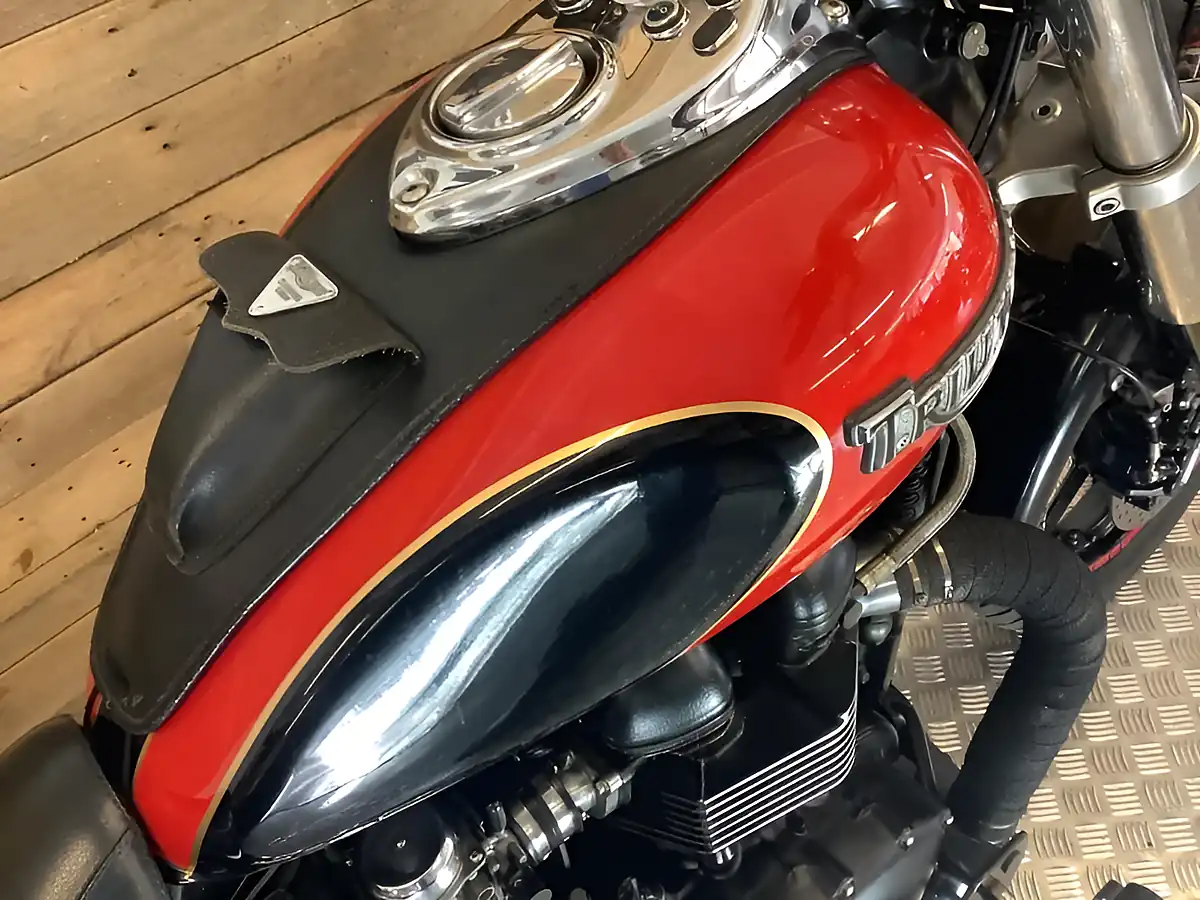 Used 2005 Triumph Speedmaster Black - Interior and Exterior details 7