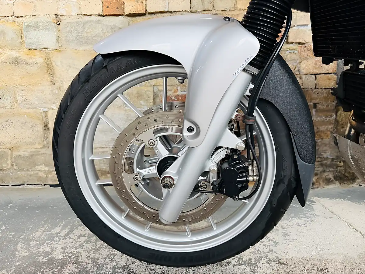 Used 2005 Triumph Tiger Adventure Silver - Interior and Exterior details 14