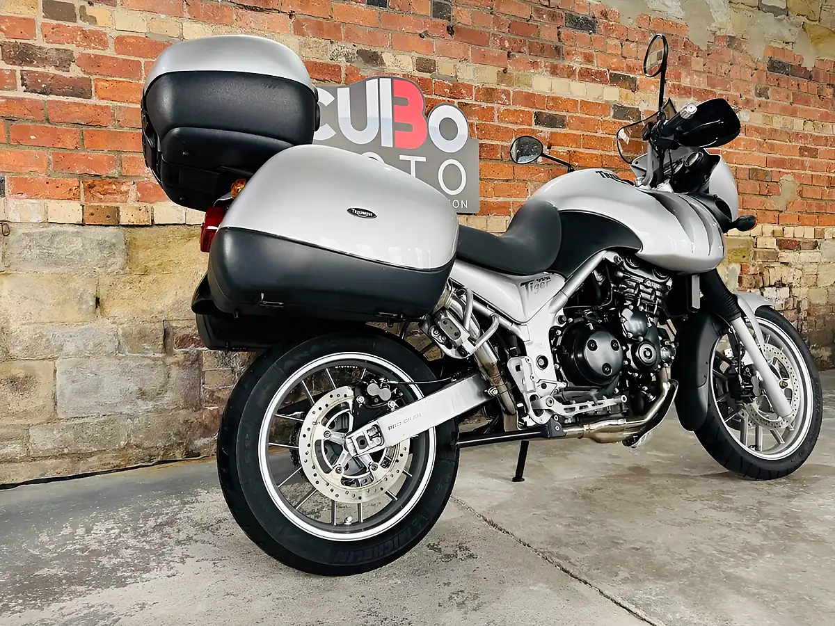 Used 2005 Triumph Tiger Adventure Silver - Interior and Exterior details 4