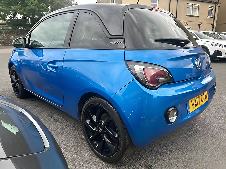 Used 2005 Vauxhall Adam Energised Blue - Interior and Exterior details 2