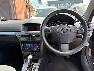 Used 2005 Vauxhall Astra Active Black - Interior and Exterior details 16