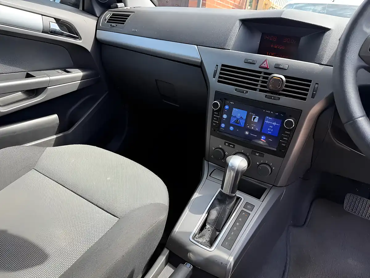 Used 2005 Vauxhall Astra Active Black - Interior and Exterior details 17