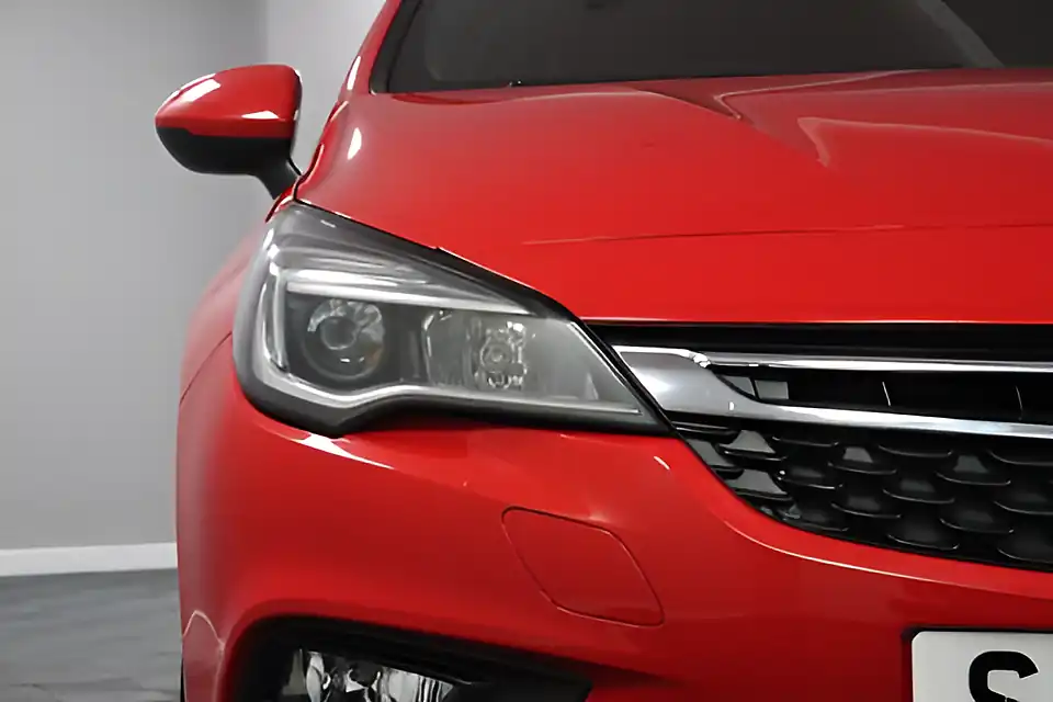 Used 2005 Vauxhall Astra Sri Red - Interior and Exterior details 13