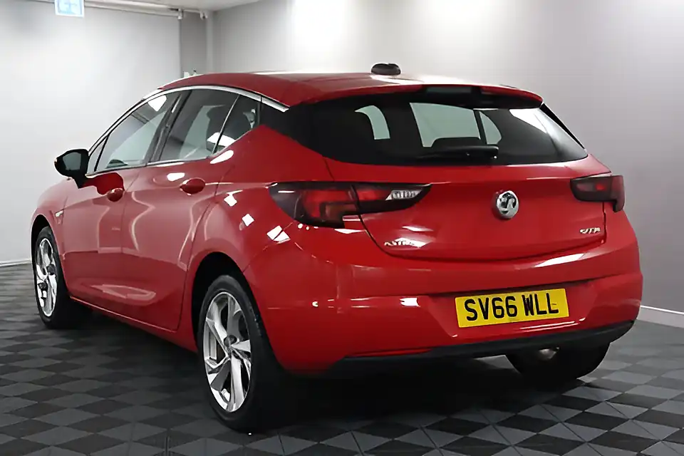 Used 2005 Vauxhall Astra Sri Red - Interior and Exterior details 6