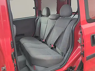Used 2005 Vauxhall Combo 1700 16v MPV Red - Interior and Exterior details 8