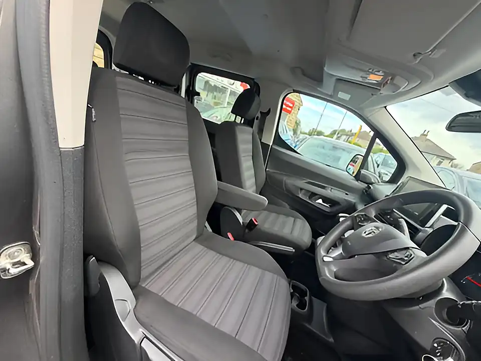 Used 2005 Vauxhall Combo Life Energy S/S Grey - Interior and Exterior details 12