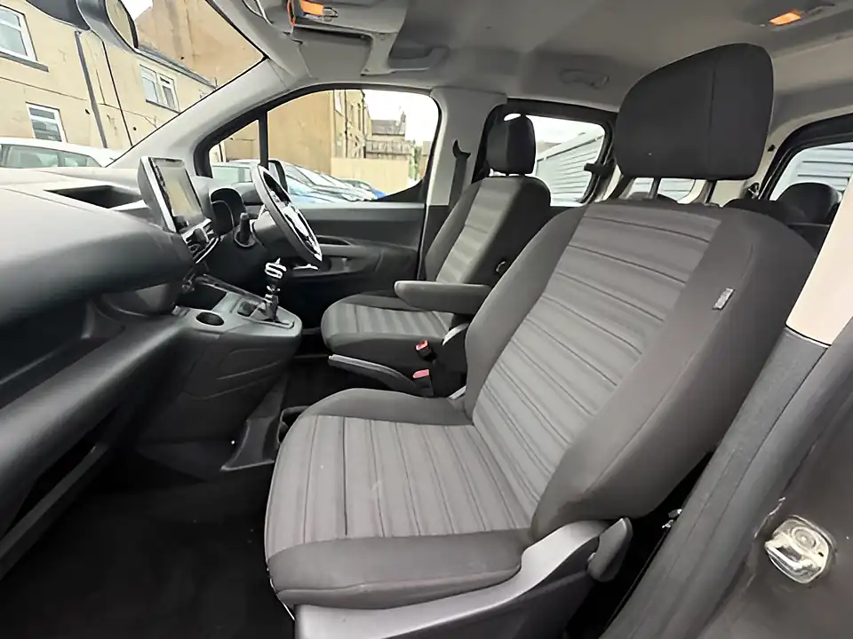 Used 2005 Vauxhall Combo Life Energy S/S Grey - Interior and Exterior details 9