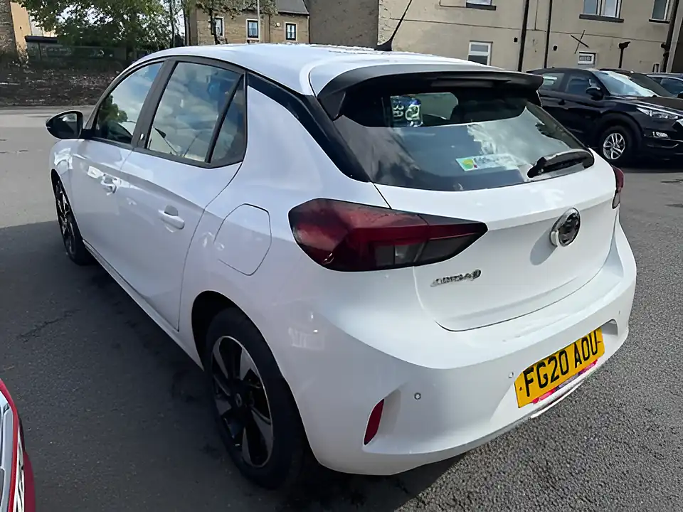 Used 2005 Vauxhall Corsa Electric Se Nav White - Interior and Exterior details 5