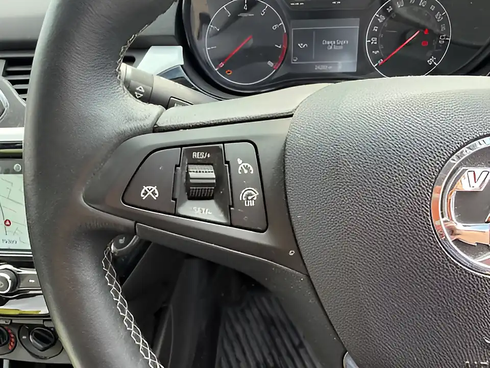 Used 2005 Vauxhall Corsa Griffin Blue - Interior and Exterior details 11