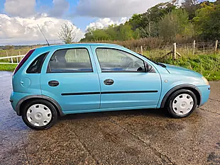 Used 2005 Vauxhall Corsa Life Green - Interior and Exterior details 10