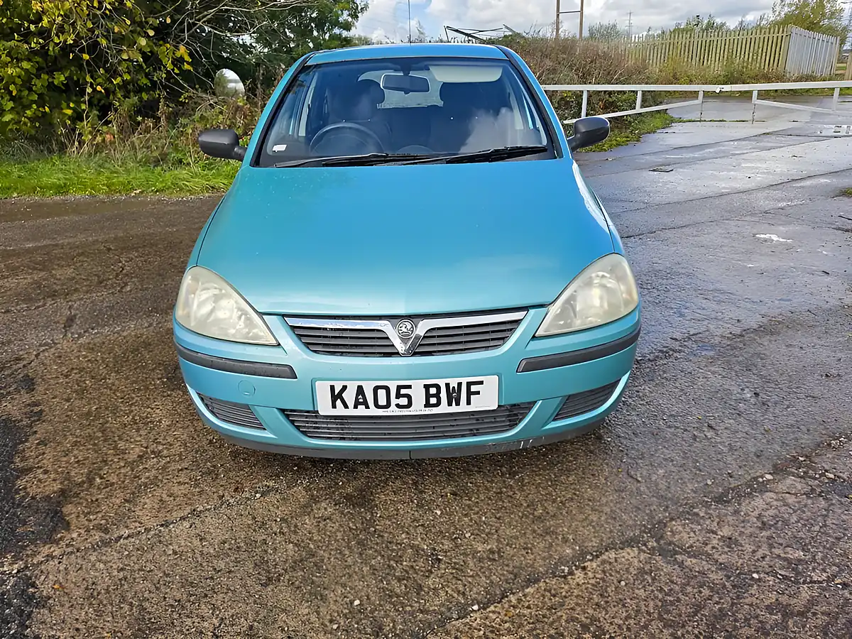 Used 2005 Vauxhall Corsa Life Green - Interior and Exterior details 3