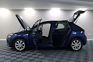 Used 2005 Vauxhall Corsa Se Blue - Interior and Exterior details 5