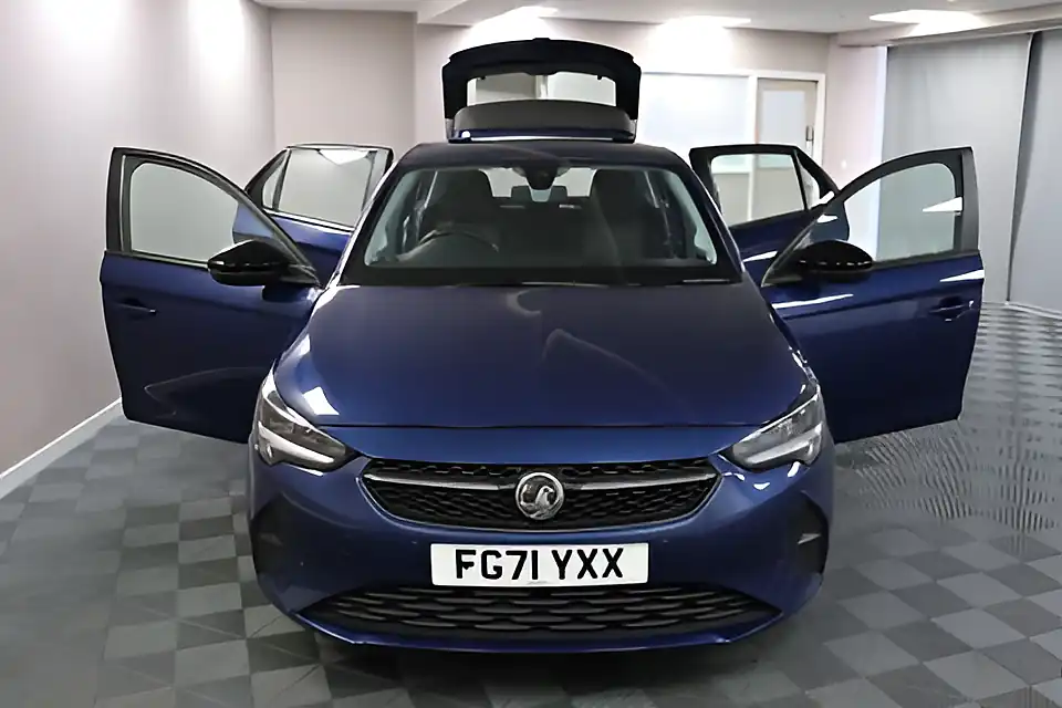 Used 2005 Vauxhall Corsa Se Blue - Interior and Exterior details 6