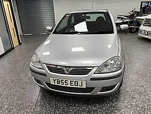 Used 2005 Vauxhall Corsa Sxi Silver - Interior and Exterior details 6