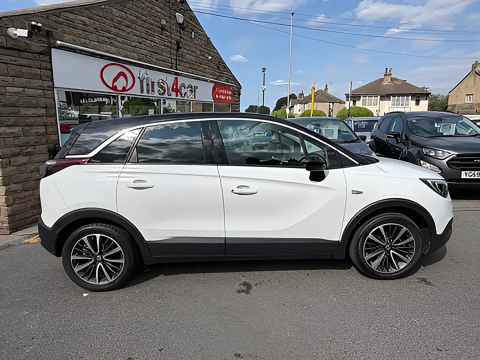 Used 2005 Vauxhall Crossland X Elite Nav White - Interior and Exterior details 6