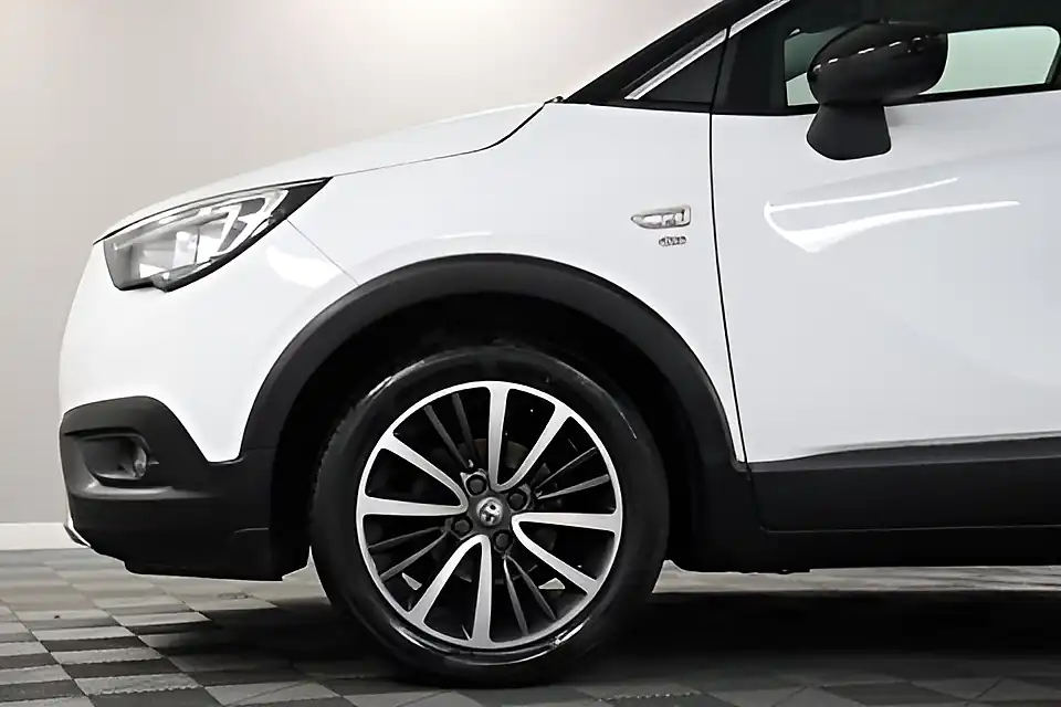 Used 2005 Vauxhall Crossland X Elite Nav White - Interior and Exterior details 14