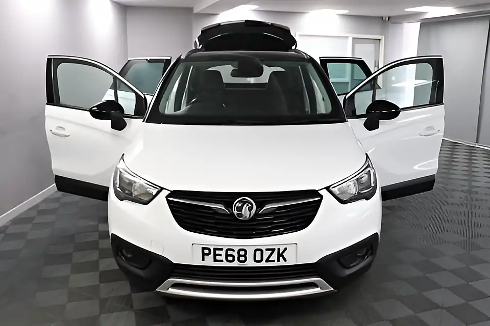 Used 2005 Vauxhall Crossland X Elite Nav White - Interior and Exterior details 5