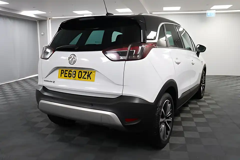 Used 2005 Vauxhall Crossland X Elite Nav White - Interior and Exterior details 8