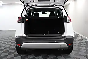 Used 2005 Vauxhall Crossland X Elite Nav White - Interior and Exterior details 9