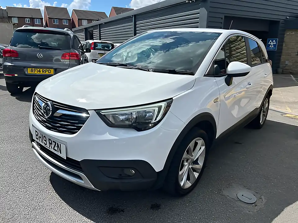Used 2005 Vauxhall Crossland X Tech Line Nav White - Interior and Exterior details 3