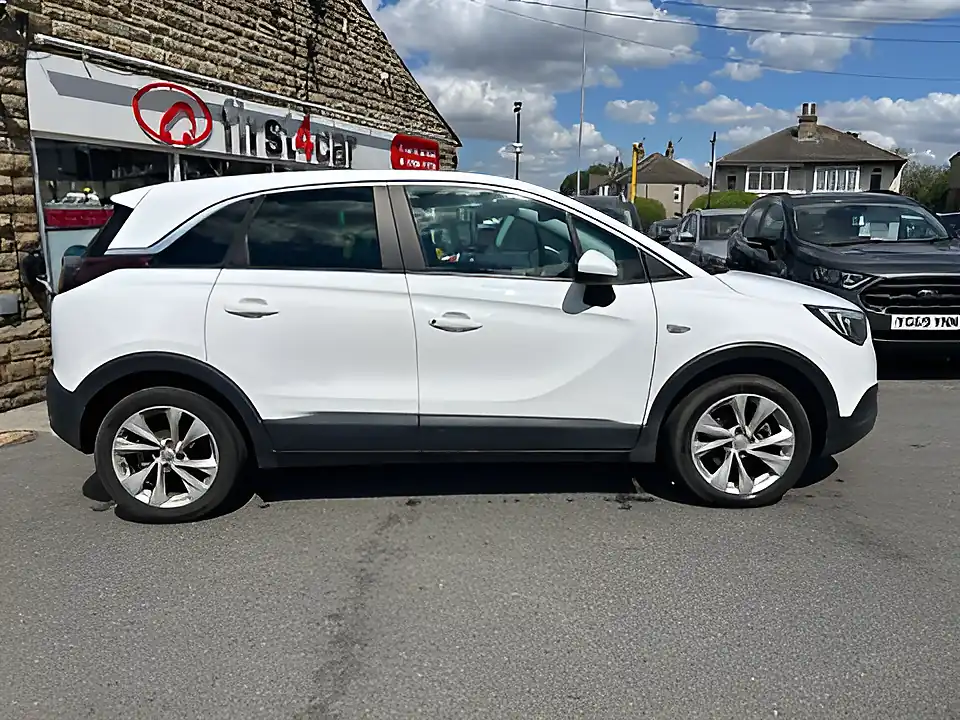 Used 2005 Vauxhall Crossland X Tech Line Nav White - Interior and Exterior details 6