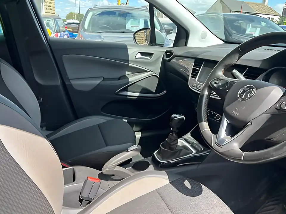 Used 2005 Vauxhall Crossland X Tech Line Nav White - Interior and Exterior details 8