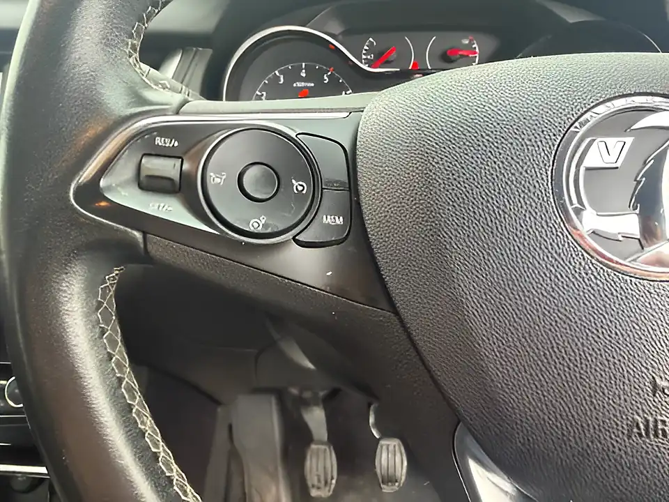 Used 2005 Vauxhall Grandland X Se Premium Blue - Interior and Exterior details 10