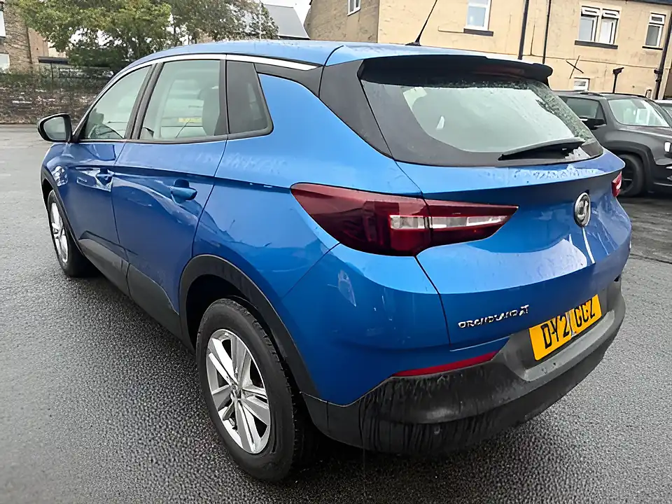 Used 2005 Vauxhall Grandland X Se Premium Blue - Interior and Exterior details 5