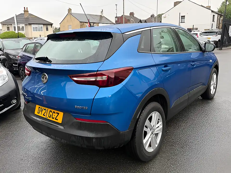 Used 2005 Vauxhall Grandland X Se Premium Blue - Interior and Exterior details 7