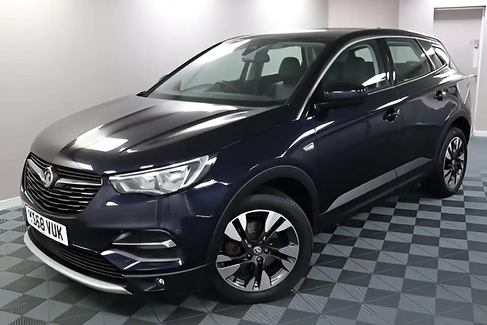 Used 2005 Vauxhall Grandland X Sport Nav S/S Purple - Interior and Exterior details 11
