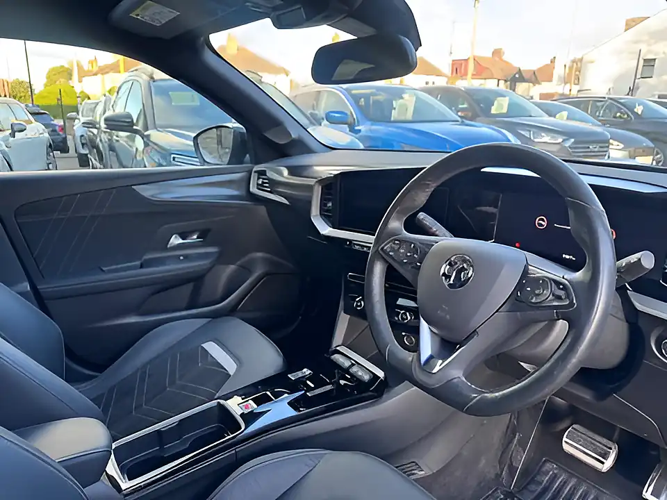 Used 2005 Vauxhall Mokka Electric Ultimate Blue - Interior and Exterior details 6