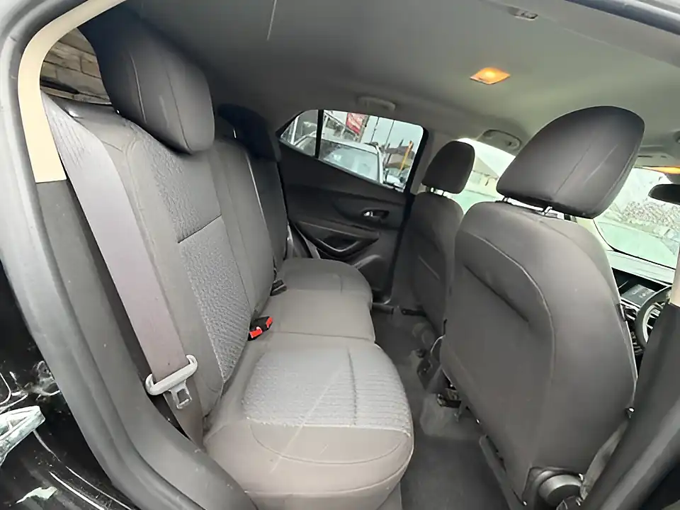 Used 2005 Vauxhall Mokka X Active Black - Interior and Exterior details 11
