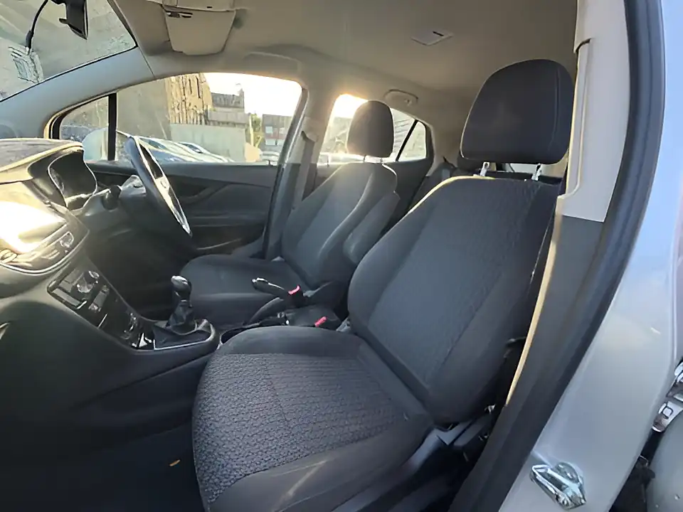 Used 2005 Vauxhall Mokka X Design Nav Silver - Interior and Exterior details 12
