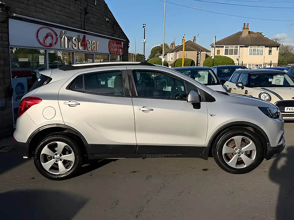 Used 2005 Vauxhall Mokka X Design Nav Silver - Interior and Exterior details 4
