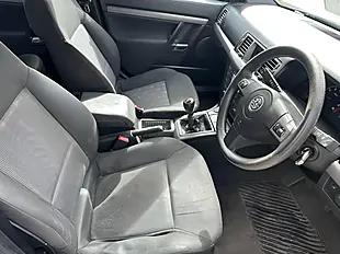 Used 2005 Vauxhall Vectra Life Silver - Interior and Exterior details 11