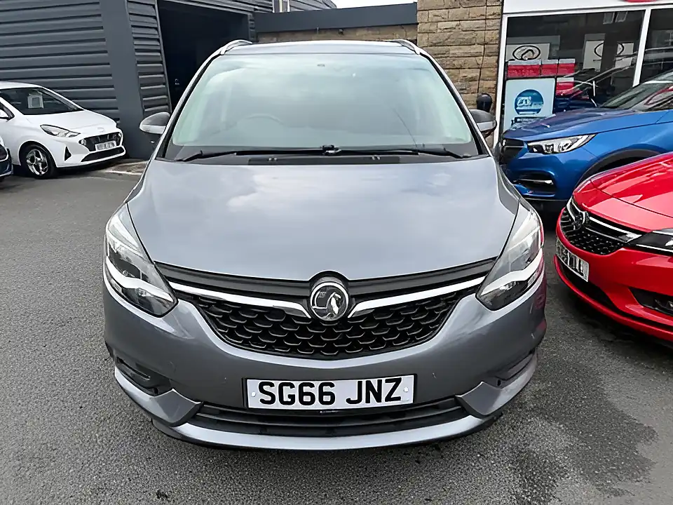 Used 2005 Vauxhall Zafira Sri Grey - Interior and Exterior details 2