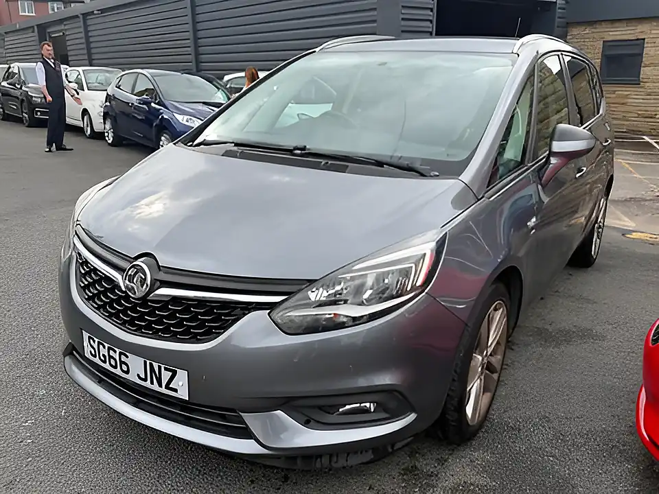 Used 2005 Vauxhall Zafira Sri Grey - Interior and Exterior details 3